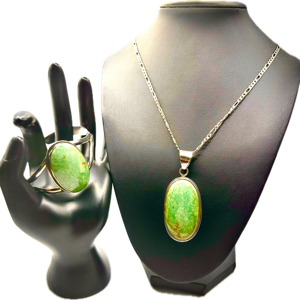Beautiful Navajo Green 925 Choker Necklace &Cuff Bracelet Handmade set, Vintage